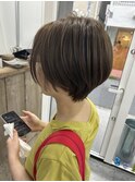 すっきりショートボブアッシュブラウン