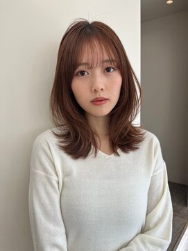 ザシー オモテサンドウ(The C) 20代30代40代ナチュラル大人可愛いレイヤースタイル