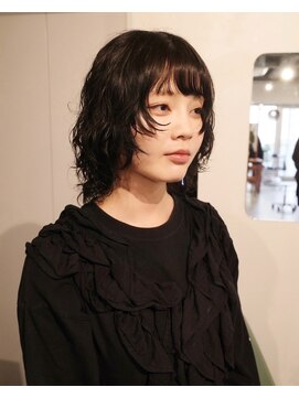 ヨー(Yoh-) 【ウルフパーマ/中里千尋】パーマ/顔周りウルフ/レイヤー