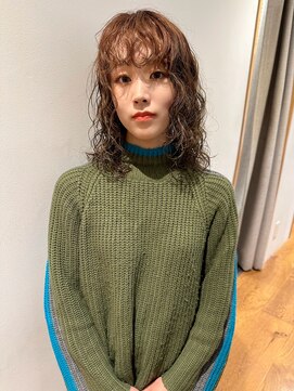 ホロ(hollo) ミディアムパーママッシュウルフパーマショートプードルパーマ