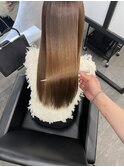 髪質改善ストレートで驚きの艶感！！