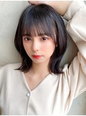 韓国風レイヤー/外ハネくびれ/ミディアムレイヤー/ぱっつん前髪