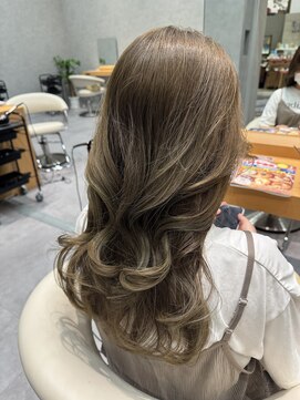 ヘアデザインファブロ イオンモール宮崎店(hair design FABRO.) 【オリーブベージュ/韓国スタイル/ブリーチなしカラー】