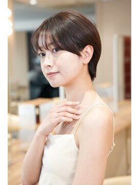 Refa公式プレミアムサロン　個室美容室Zina神戸三宮　髪質改善レイヤーカット 髪質改善*20代30代小顔グレージュショート*美髪【Zina三宮】