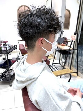 クアトログランシュ ひたちなか店(QUATRO×GranCieux) 刈り上げスパイラル