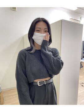 レーブ(REVE) ホワイトシルバーイヤリングカラー