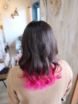 アルル ヘアー(ALULU HAIR) ビビットに目立ってなんぼ『インナーネオンピンク』