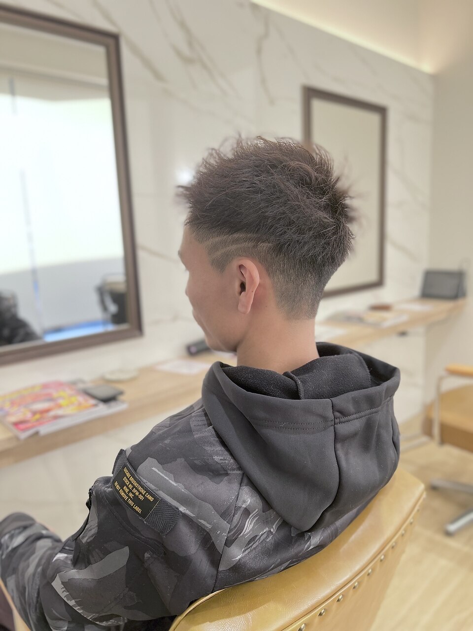 ツーブロックショート×2本ライン＊：L213196565｜ラポールヘアー