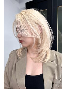 ランズ(LANDS) ホワイトブロンド【韓国 大阪 梅田】