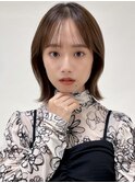 くびれミディアムボブ　大人かわいい　シースルーバング