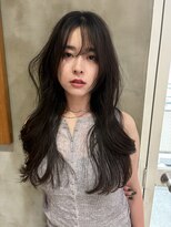 サンプラス(san+)&nbsp;【マユコ】ロングくびれヘア暗めカラーウェーブヘア小顔レイヤー