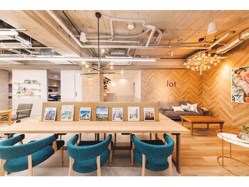 lot 横浜店【ロット】