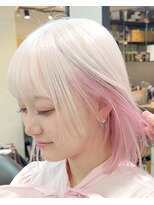 Mel 表参道 ケアブリーチ/ダブルカラー/ハイトーン【2月下旬 NEW OPEN（予定）】&nbsp;インナーデザインホワイトカラーボブハイトーンブリーチ