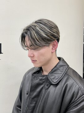 ラウル(Laulu) 着物ヘア/ダークアッシュ/ミディアムレイヤーカット/佐倉