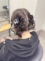 モナルダ(Monarda)&nbsp;10代20代30代/ヘアセット/結婚式/パーティ【岡山】