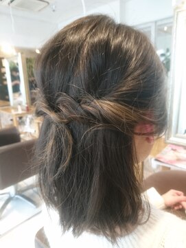 ウィービーパセリ atre川越店(WE BE PARSLEY) アクセントカラーでおしゃれヘアアレンジ♪【担当  木村沙織】