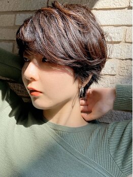 アズ グロウ ヘアー(As GROW HAIR)の写真/【玉造1分◇ショート・ボブ&髪質改善】平日限定カット+カラー+Tr¥7900"白髪染め"でも透明感ある上級Colorへ