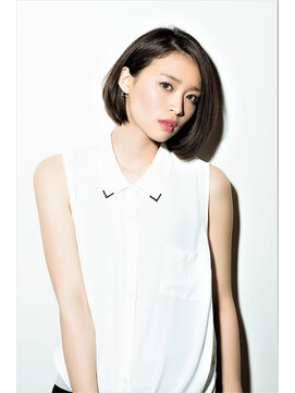 ナンバー ジェミカ 札幌(N° jemica) ◆アッシュカラーツヤ感ノーブル前下がりショート 20代30代40代