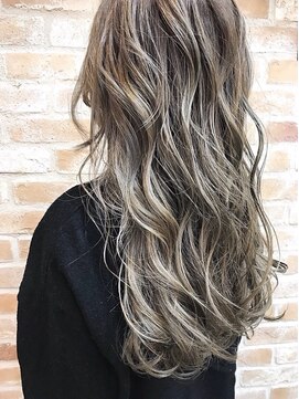 ティンク 港南台 (Tink) アディクシー×グレージュ