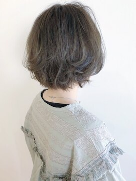 リコ(LIKO) 大人女子に人気◎大人ショートボブ☆レイヤー/ひし形シルエット