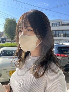 トナリ(tonari) white earring color