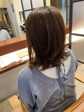 マーリャヘアー(mallia hair) くびれミディアム