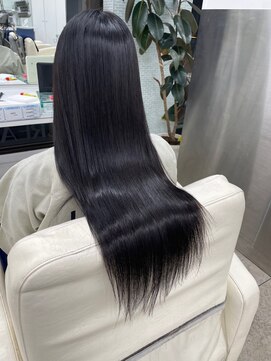 クレアトゥールウチノ(CREATEUR Uchino) 艶髪ストレートヘア