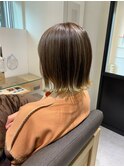 切りっぱなしボブ×ポイントカラー
