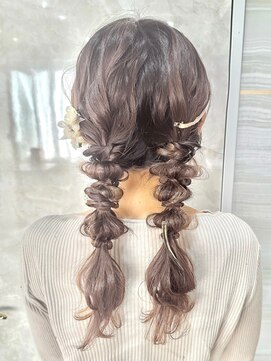 エルバイラビス 大宮(elu by lovis) 《ゆい》ツインアレンジ/結婚式ヘア/お呼ばれヘア/イメチェン