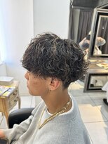 アイズ 海老名(AIZU)&nbsp;波巻きツイストスパイラルパーマ　ツイストスパイラル　理容室