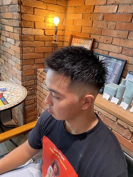 フォーコーナーズ(Four Corners) フェザーアップ