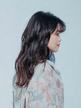 アマリス(Amaris) ウェーブロング20代/30代/40代/庭瀬