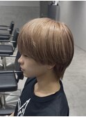 ハイトーンラウンドマッシュウルフミルクティーベージュ