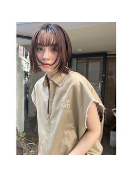 イグレックビス(igrek bis) 肩上ボブ/顔まわりレイヤースタイル