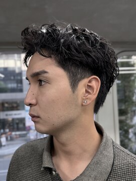 ニコ トウキョウ ロジック(nico TOKYO Logic) メンズカットセンターパートニュアンスパーマ