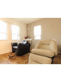 【時津しまむら裏】フルフラットor妊婦さんや腰痛の方におすすめのシャンプー台がお選び出来ます♪