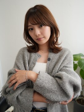 ログ 高松木太店(Log) ミディアム/レイヤー/ブリーチなしダブルカラー/くすみべージュ