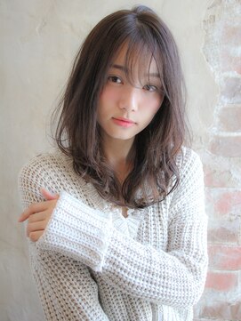 アフロート ルヴア(AFLOAT RUVUA) AFLOAT RUVUA京佳『シースルーバングとふんわりパーマ』でモテ髪