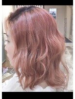 アニスミュゼ(anis musee) 個性的!ピンクホワイト