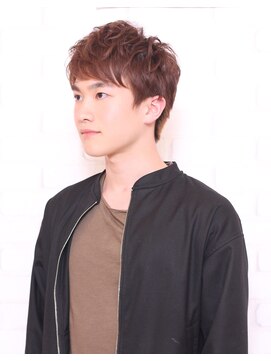 カミビト マヴィー(kamibito mavie) 束間　短髪　マッシュ　センターパート　韓流　アップバング