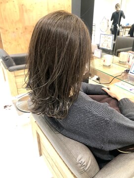 ルディー バイ ヘアーポケット(rudii by HAIR POCKET) レイヤースタイル★フォギーベージュ