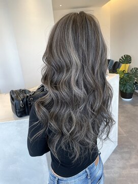 フェーディン(fa/din) コントラストハイライトベージュ