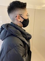 フェードスタイル　スキンフェード　バーバースタイル