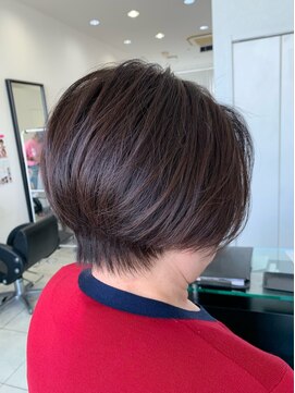 アヴソリューク(Absoluk) 前下がりまるみグラデーションボブ 40代50代60代おすすめ