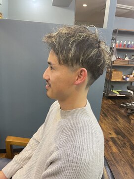 ユニコヘア(unico hair) パーマ、ハイライト、ショート