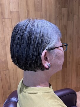 チアー ヘアリラクゼーション(cheer HAIRRELAXATION) グレイへあを活かしたミニボブ