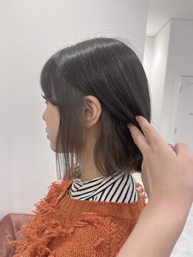 モア 岡崎(more) 【インナーカラー】グレーブラック×シルバーアッシュ/more岡崎