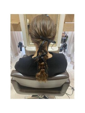 ジールステージ ツー(ZEAL STAGE-2) ヘアセット