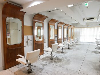 ヘアメゾン 武蔵境店(hair MAISON)の写真/ベテランスタイリストによるマンツーマン施術で、お客様一人ひとりの美を丁寧に仕上げます☆