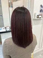ファルベ(Farbe)&nbsp;レイヤーカット×ワインレッド